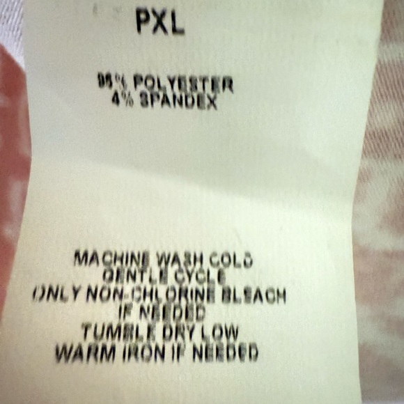 Ava & Grace Pink Diamond Pattern Blouse - Picture 2 of 2